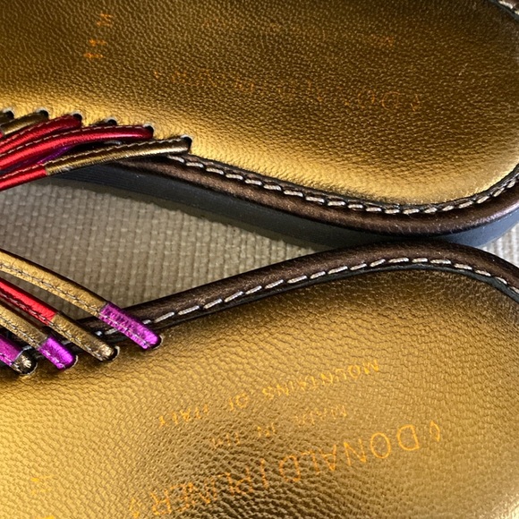 Donald J. Pliner - Bronze, Red and Magenta Sandal 11m - Picture 7 of 8